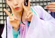 男扮女装网红吃瓜